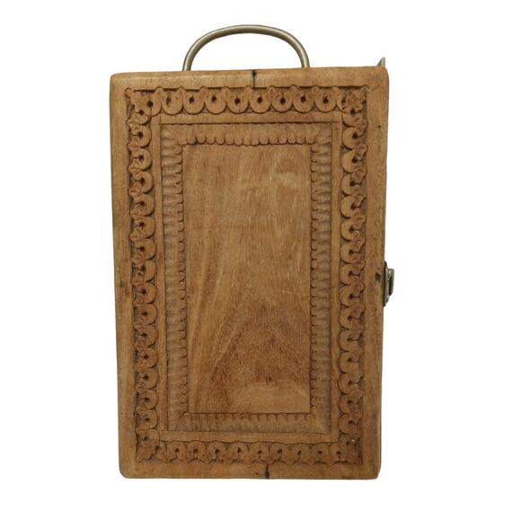 Vintage Cigar Box RARE HAND CARVED Cedar Wood Brass Handle SLOTTED Compartments - Picture 1 of 16